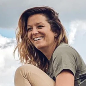 image of agent Angela