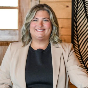 image of agent Renee